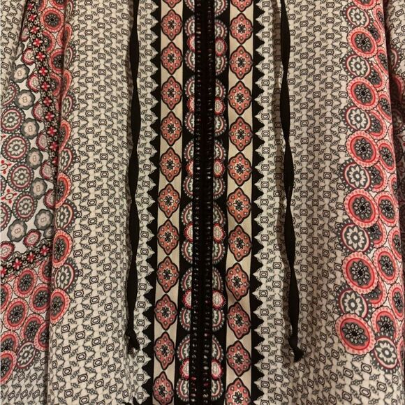 DINA BE Women Medium Boho Indie Multi color Patterned Blouse black crochet - Picture 4 of 10